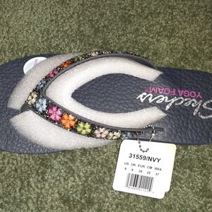 Skechers sz 8 navy flip flop